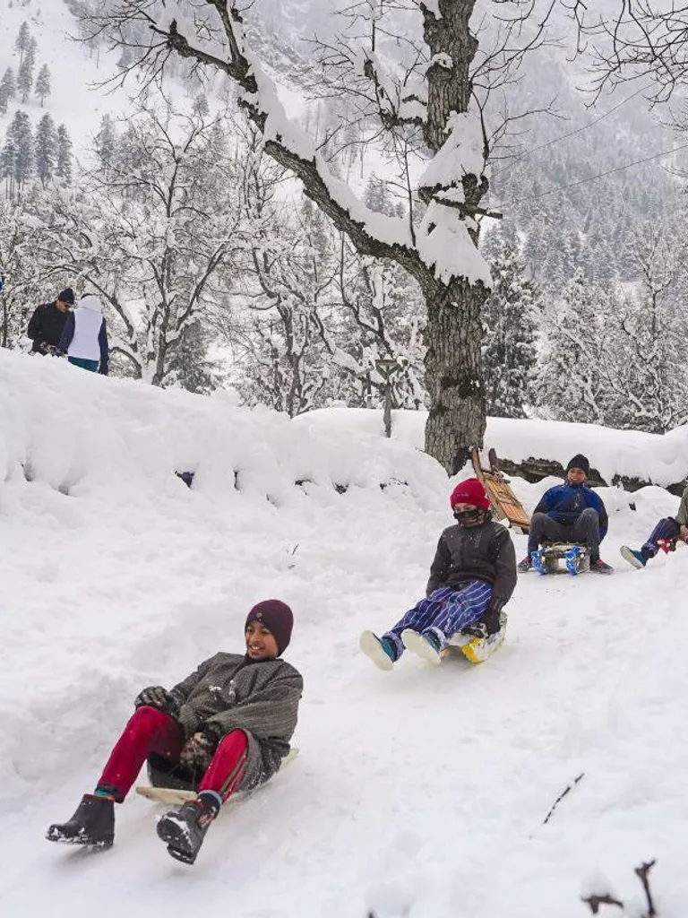  Snow Play Zones