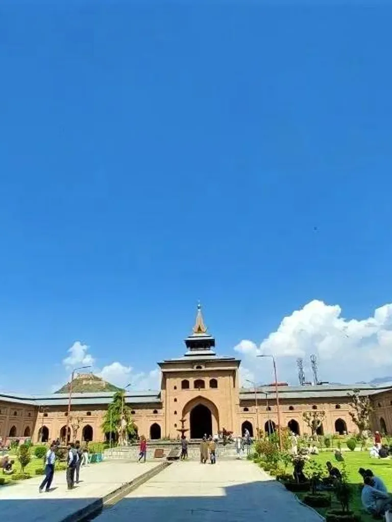 Visiting Jamia Masjid