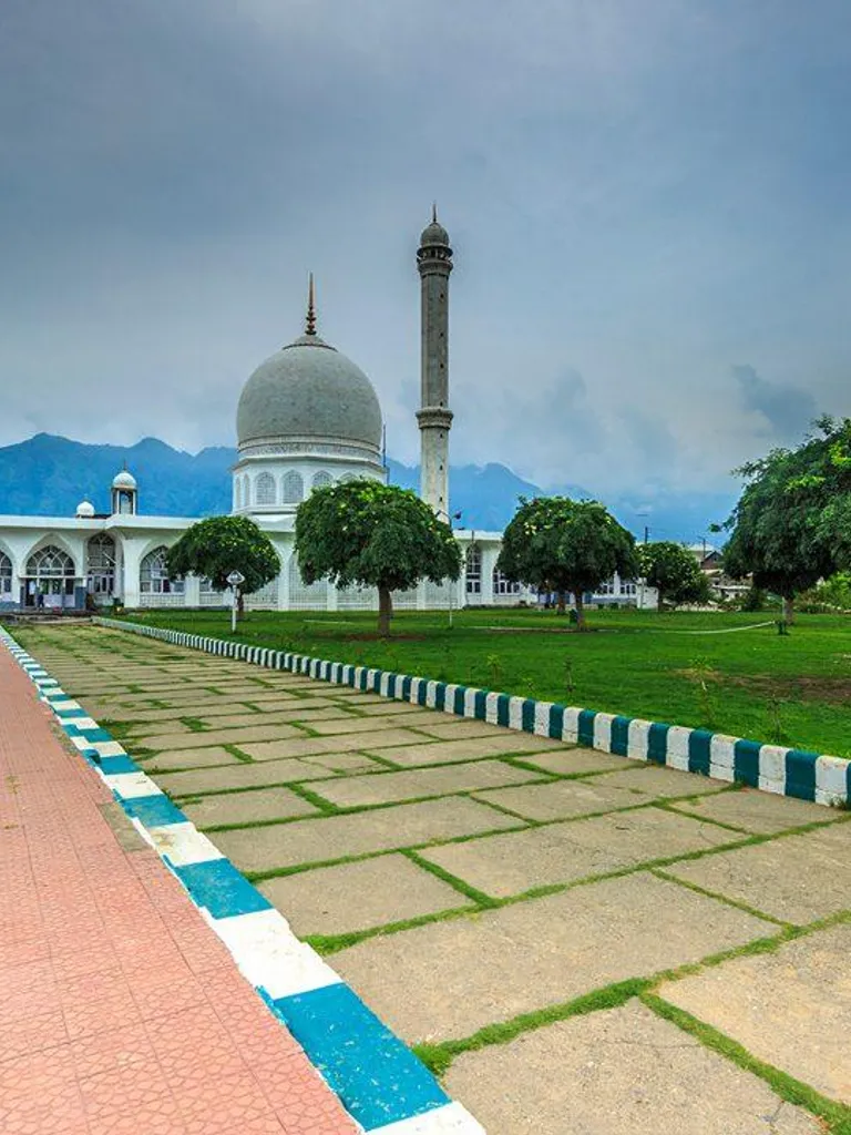  Hazratbal Shrine Visit