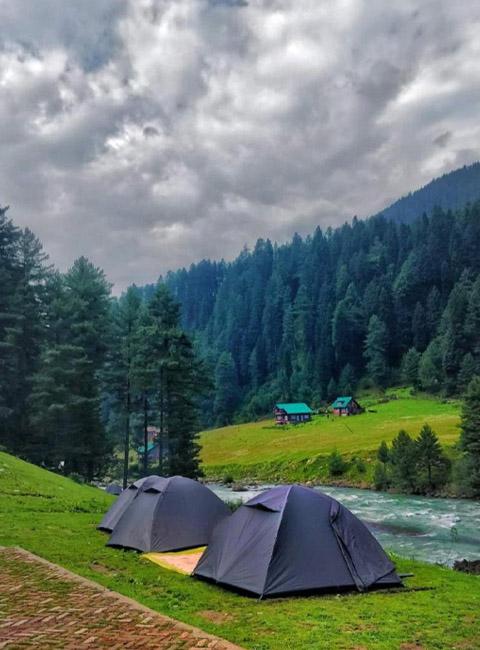 Camping in Doodhpathri