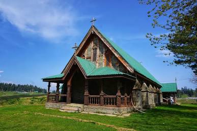  Visit St. Mary’s Church