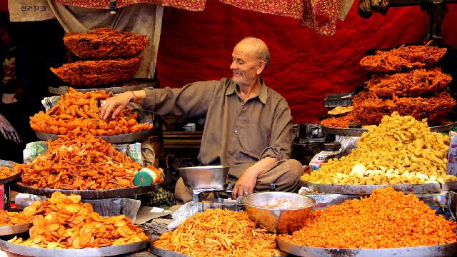  Local Kashmiri Stalls