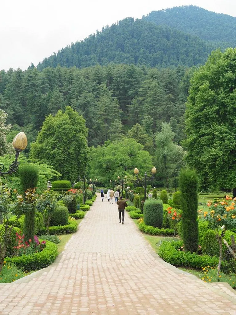 Kokernag Garden